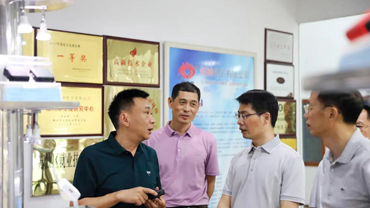 國家鐵路局綜合司副司長梁成穀一行蒞臨BG大游集团電子調研